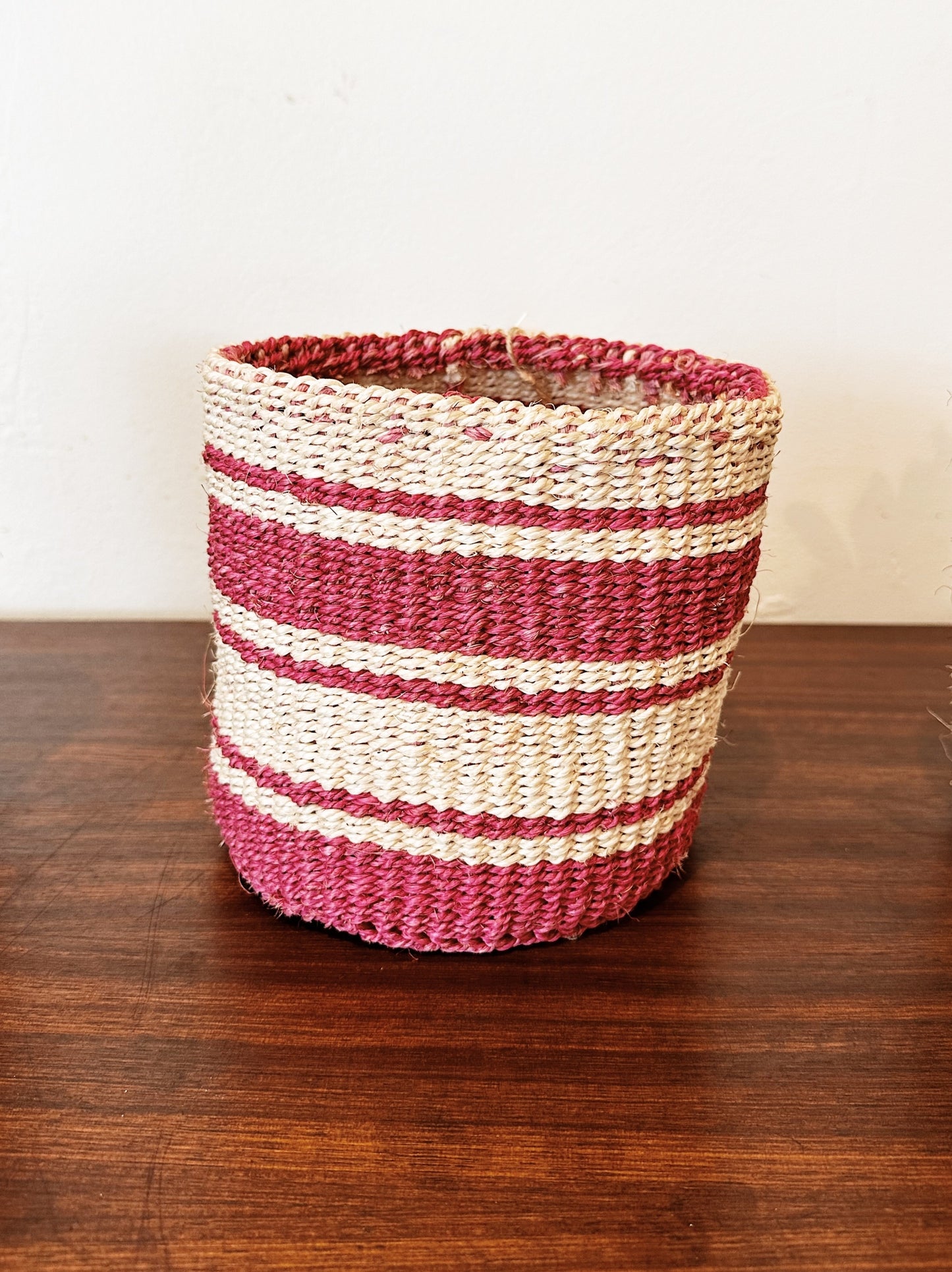 Amsha Kenyan Bookshelf Storage Plant Basket / Colour
