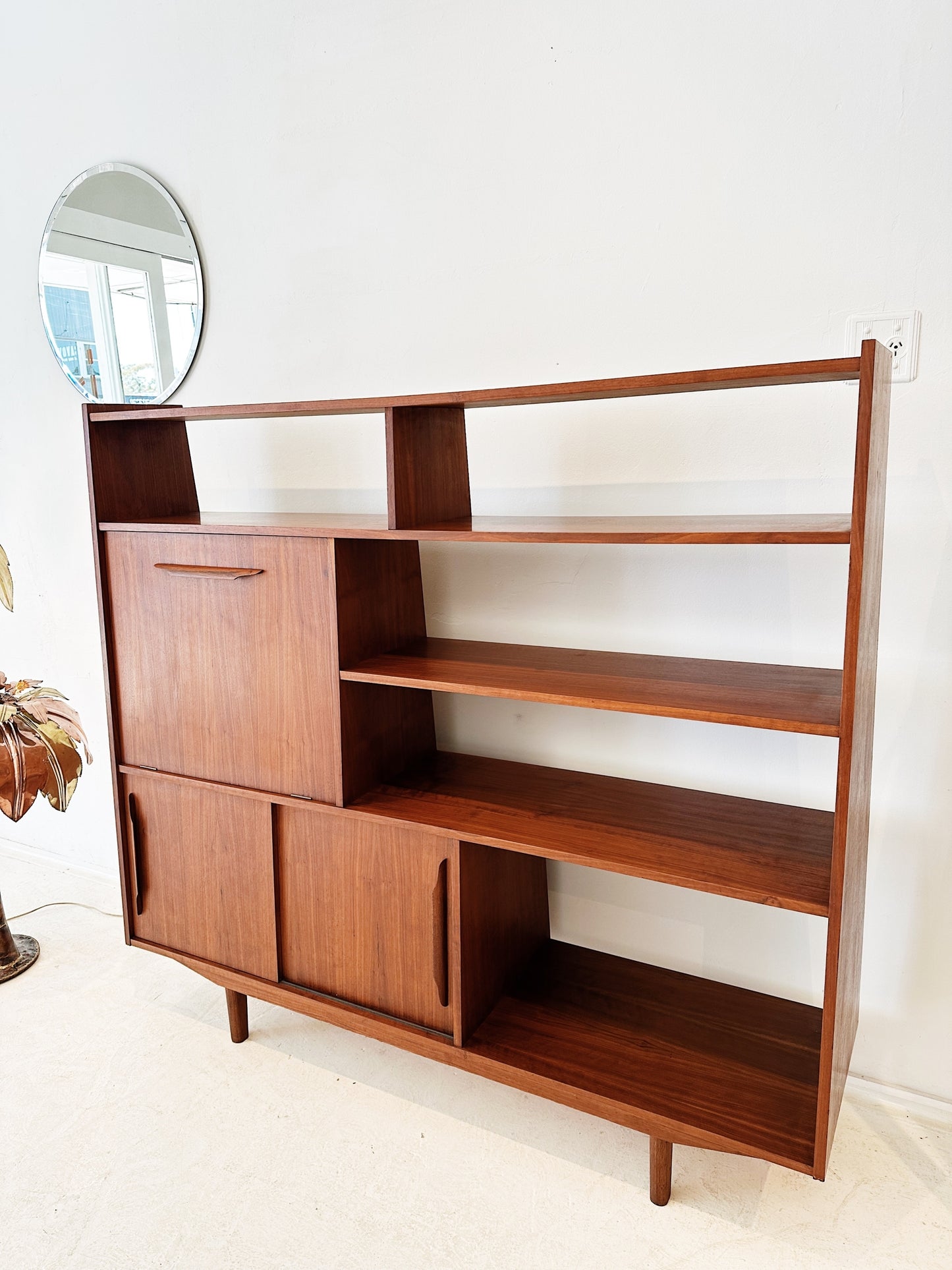 60s Vintage Mid-Century Danish Style Teak Cocktail Sideboard / Room Divider