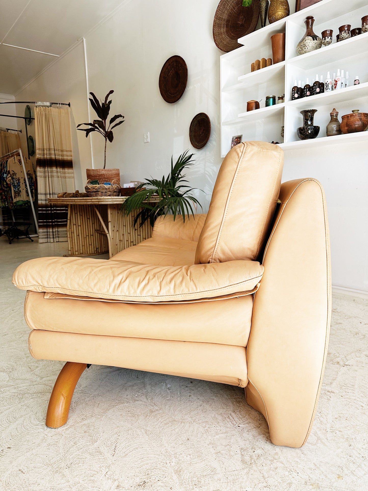 80s Vintage Postmodern Nicoletti Salotti Style Leather Sofa