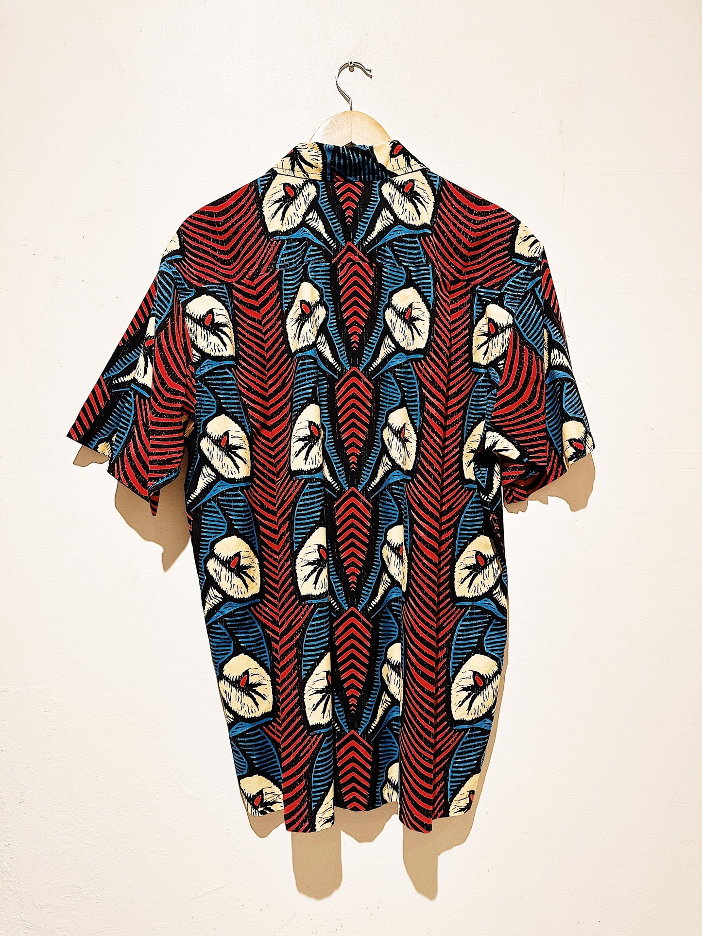 Bruce Goold "Lilies" Mambo Vintage Loud Shirt (XL) 105