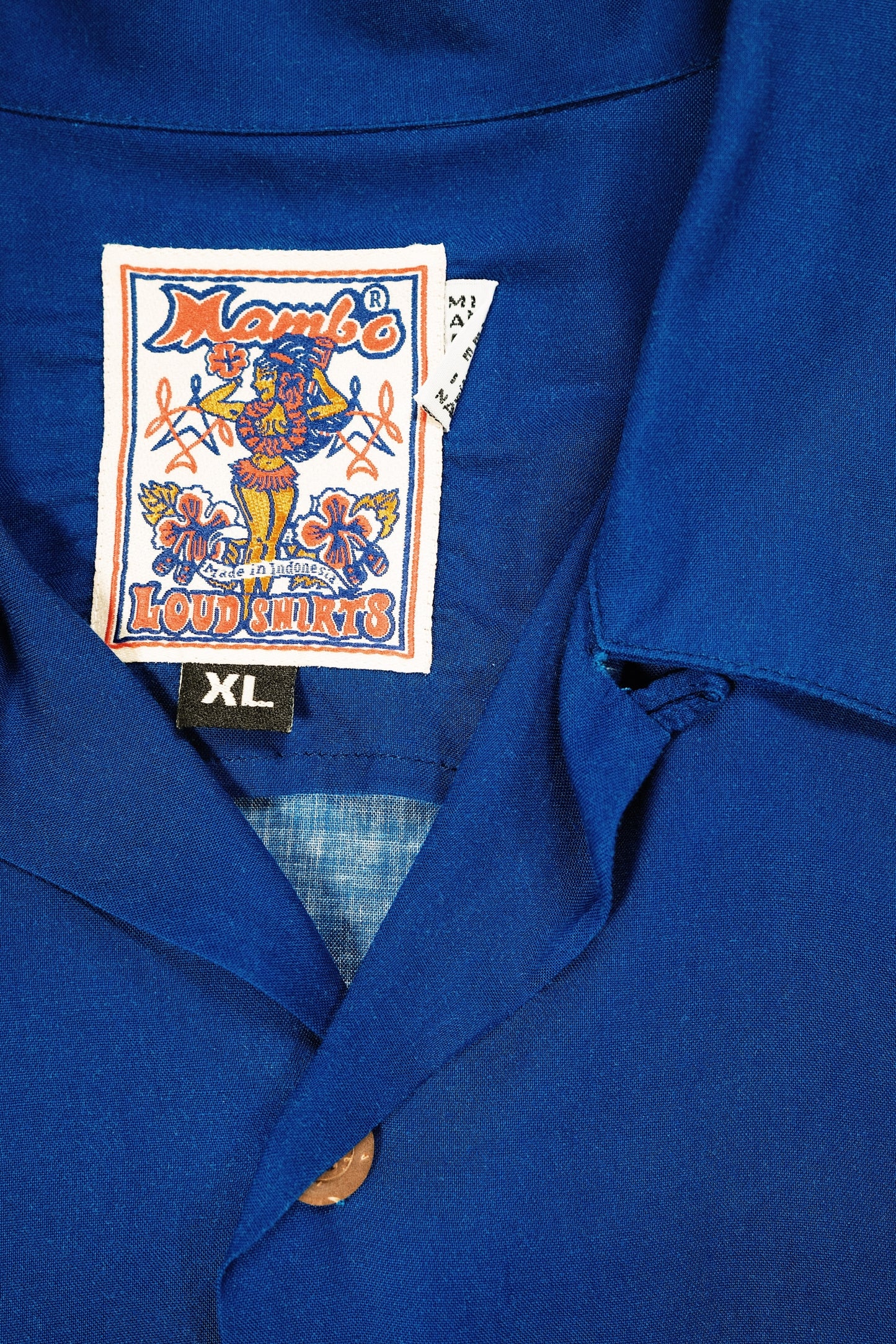 "Morning Of The Earth" Vintage Mambo Loud Shirt (Blue) 113