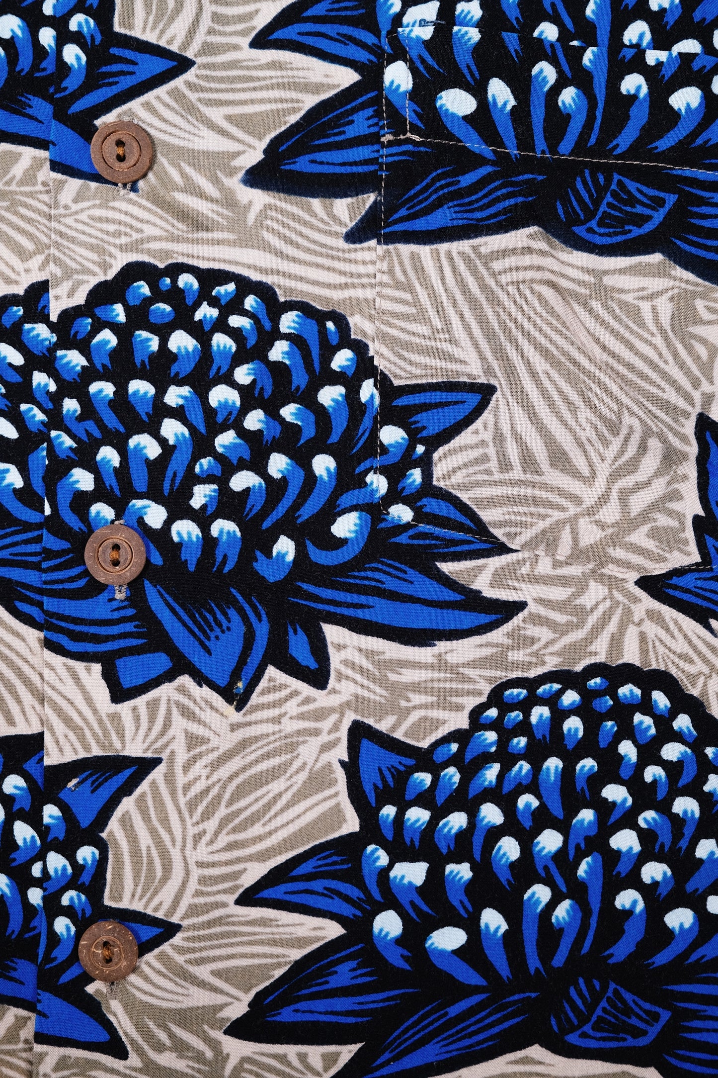 Bruce Goold "Blue Waratah" Vintage Mambo Loud Shirt 103