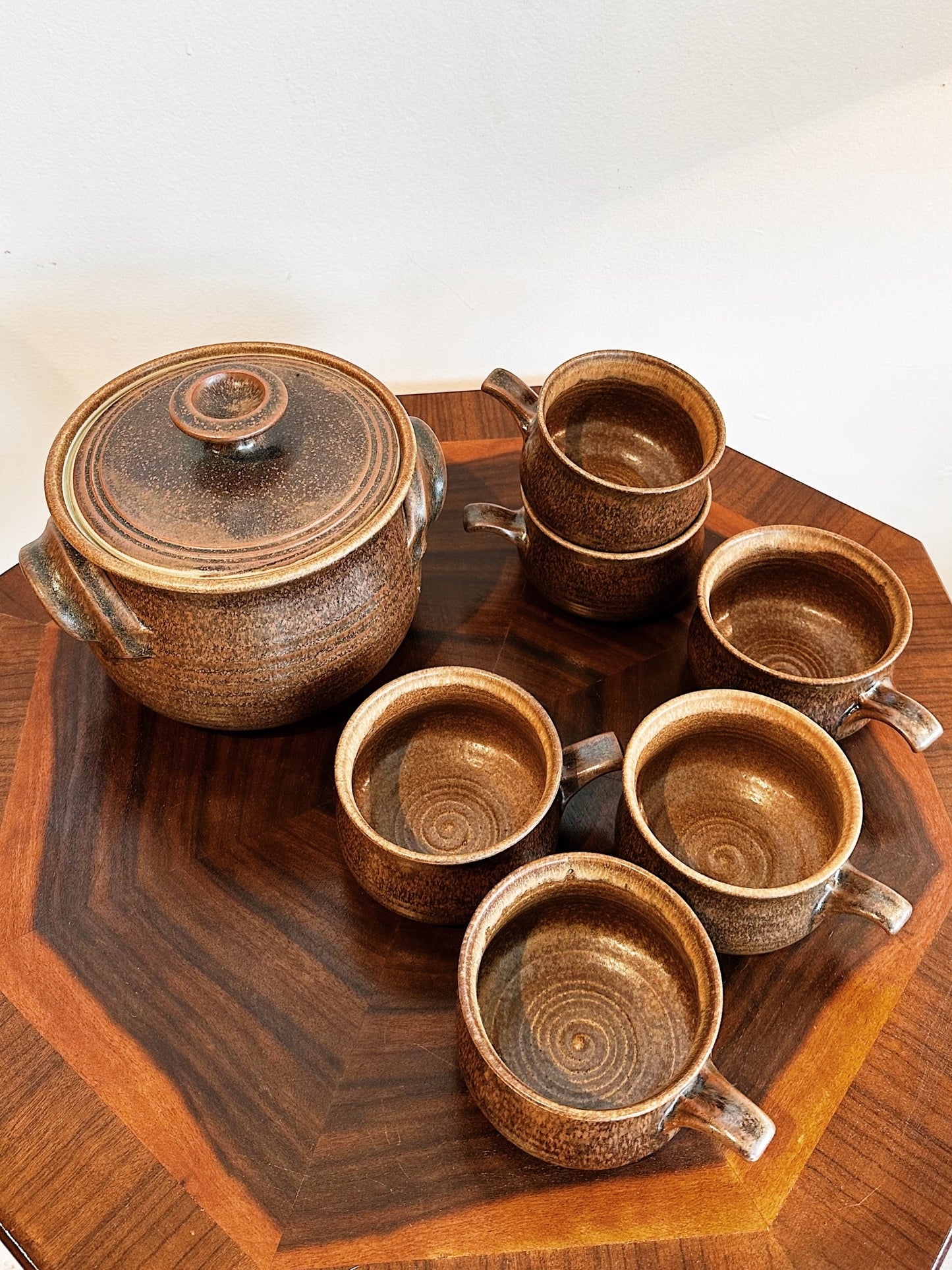 Vintage Pottery Soup Pot & 6 Soup Bowls