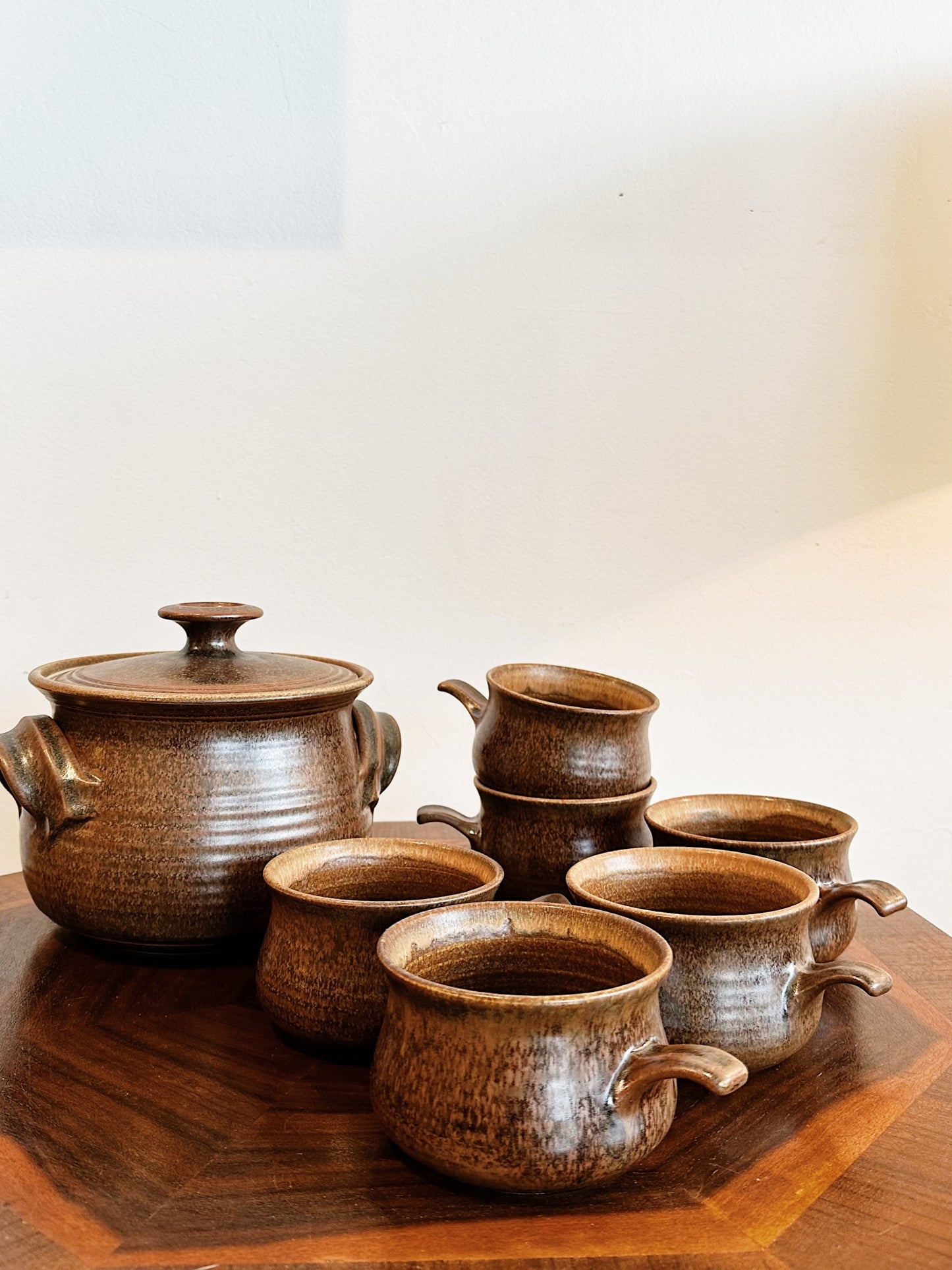 Vintage Pottery Soup Pot & 6 Soup Bowls
