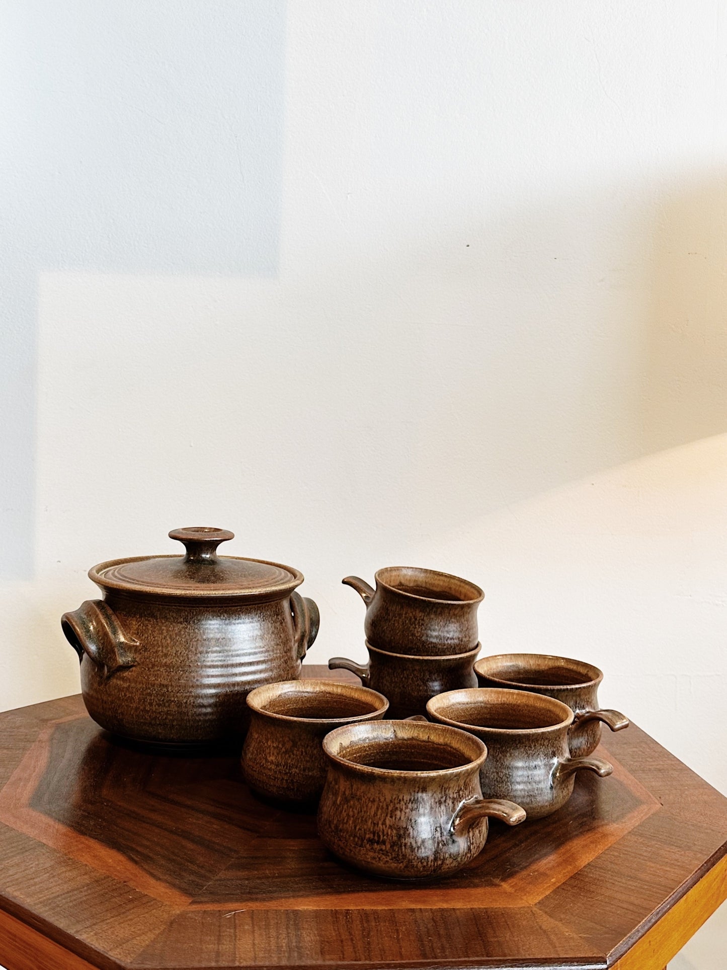 Vintage Pottery Soup Pot & 6 Soup Bowls