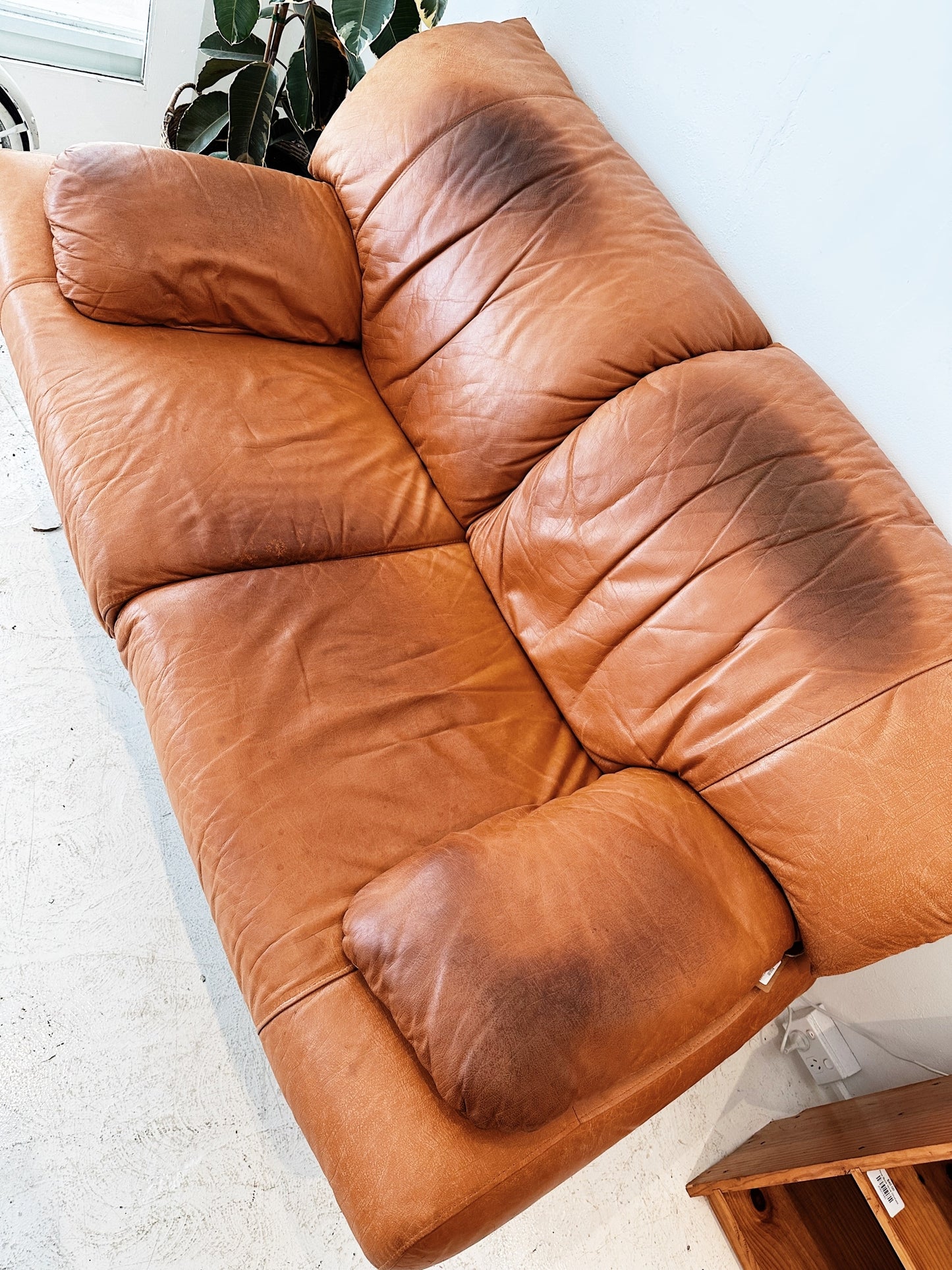 80s Vintage Nicoletti Salotti Style Sofa