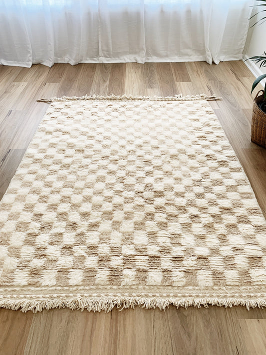 Handmade Beni Ourain Moroccan Rug / Neutral Checked