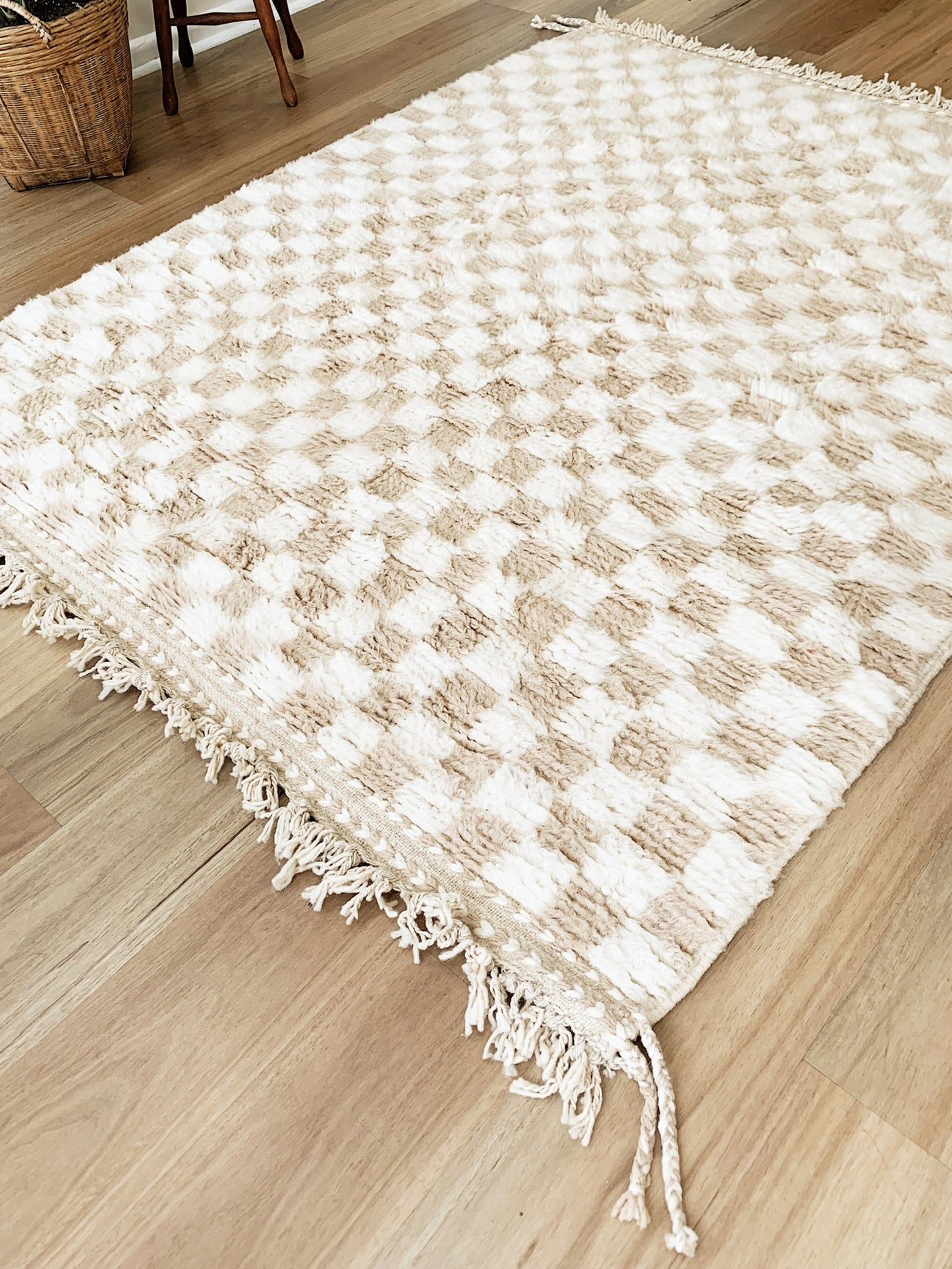Handmade Beni Ourain Moroccan Rug / Neutral Checked