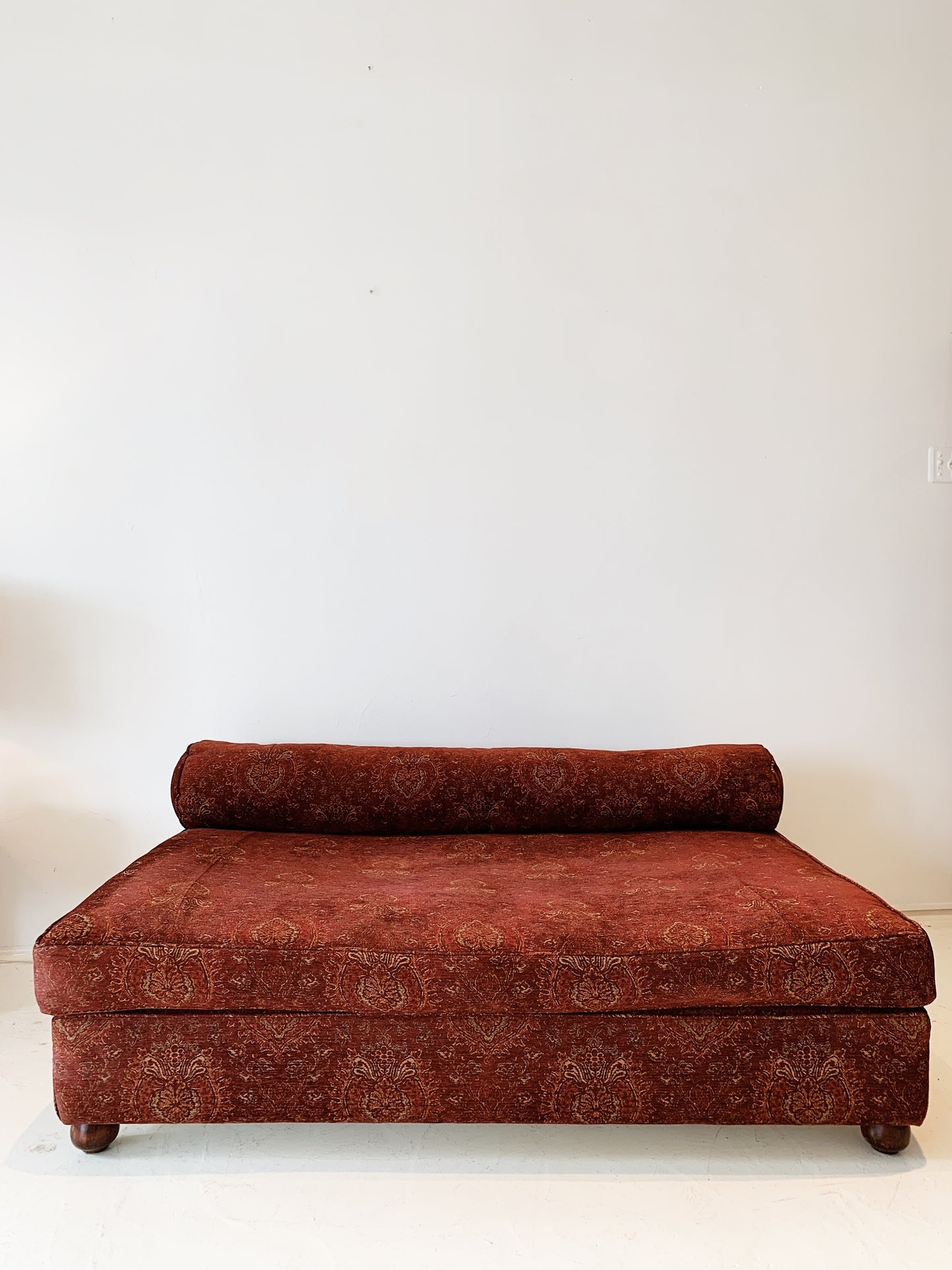 Prince of Babylon Feather Down Velvet Paisley Day Bed