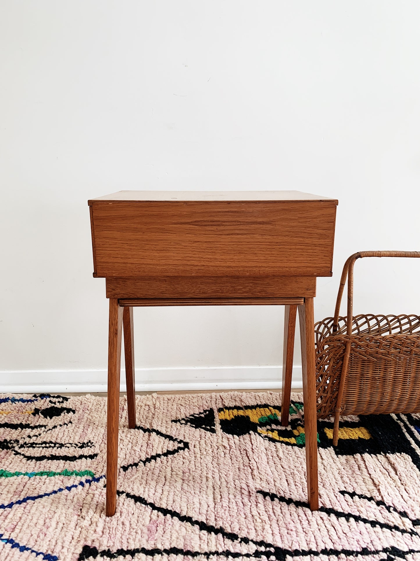 Scandi-style Mid Century Modern Side Table