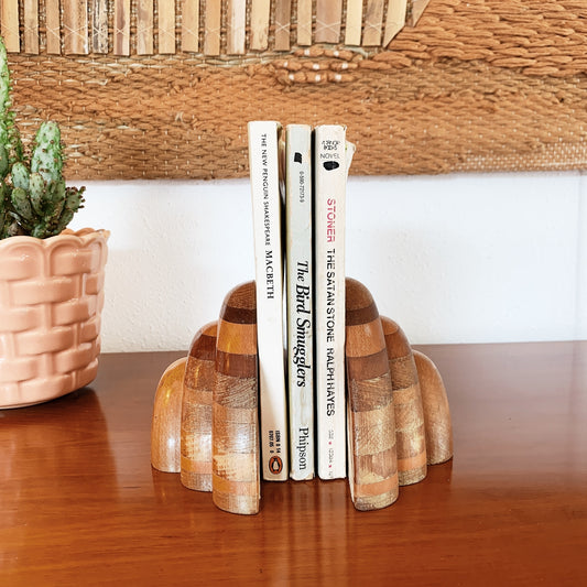 "Sovereign New Zealand Timbers” Souvenir Bookends