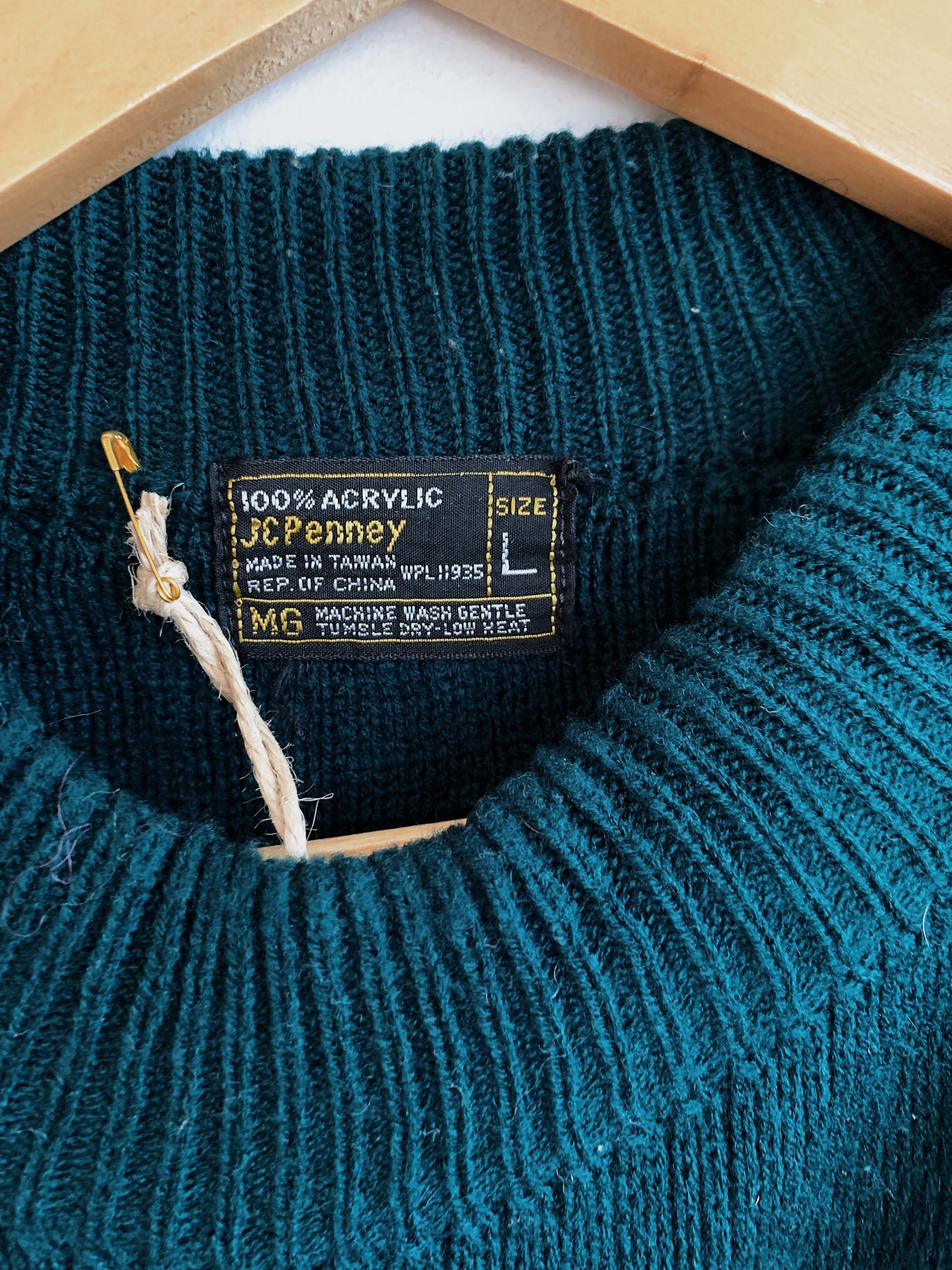 Vintage Acrylic World Knit