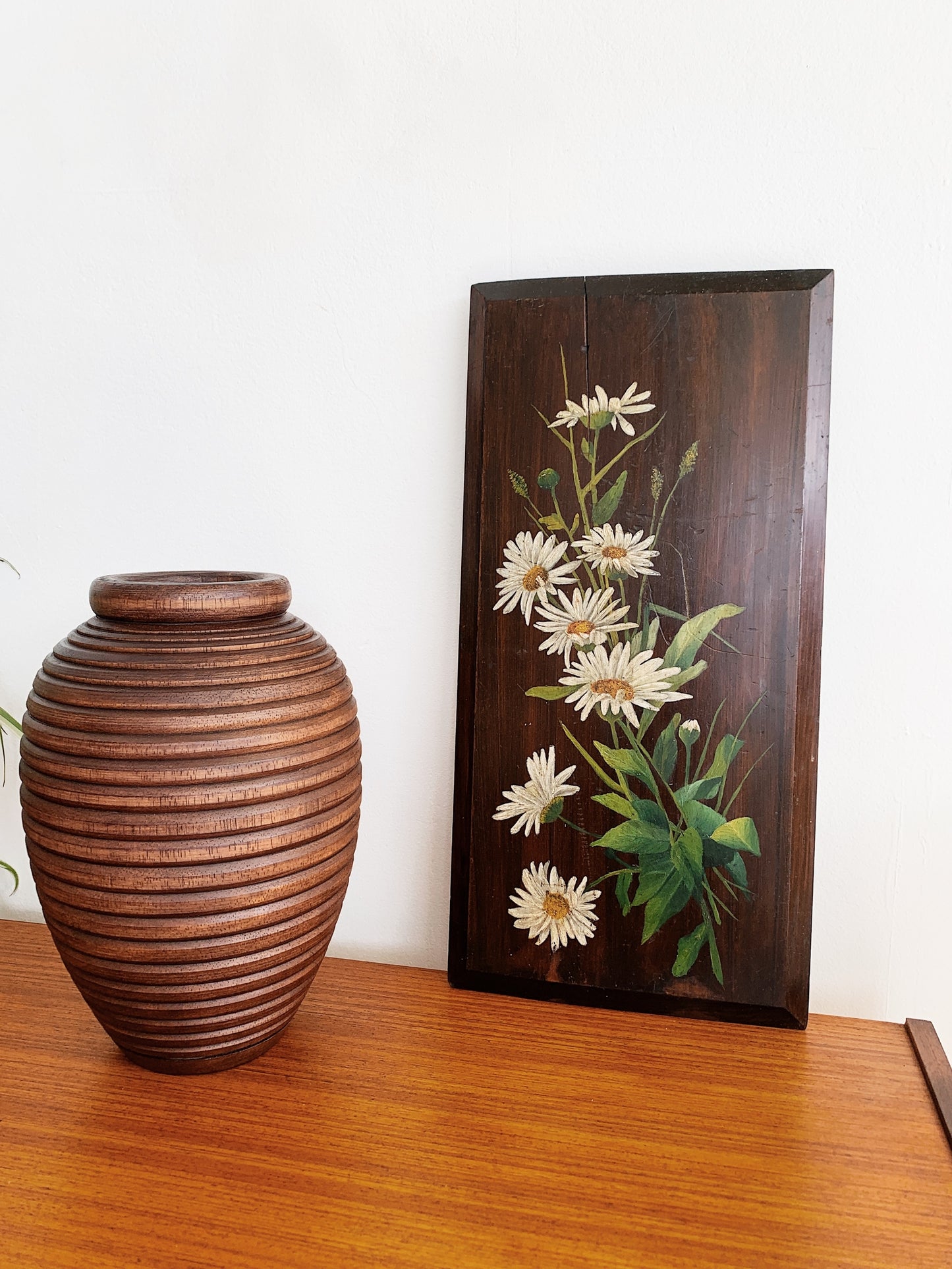 Vintage Folk Art Daisies Oil On Wood