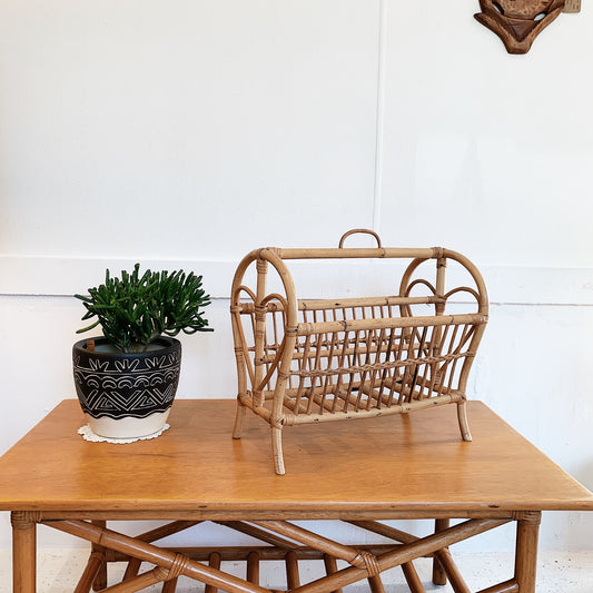 Heart-Shaped Rattan Magazine / LP Rack