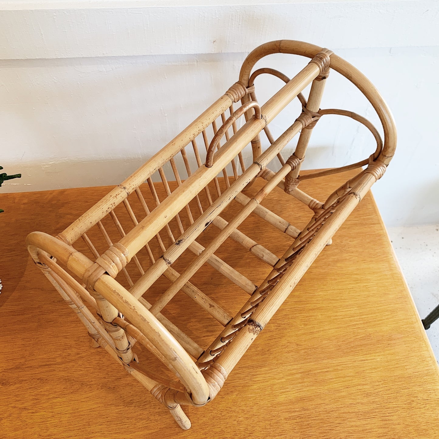Heart-Shaped Rattan Magazine / LP Rack