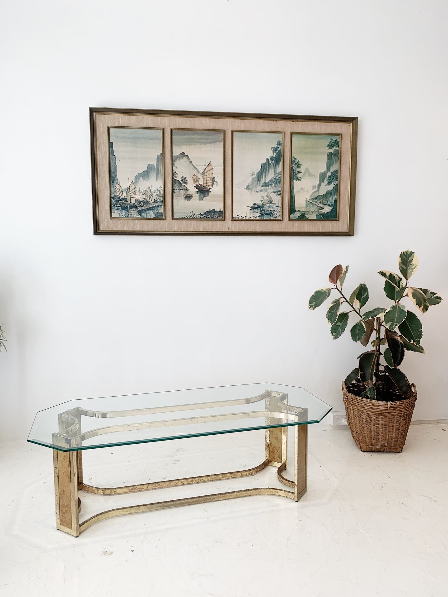 Vintage Hollywood Regency Gilt Emblem Coffee Table