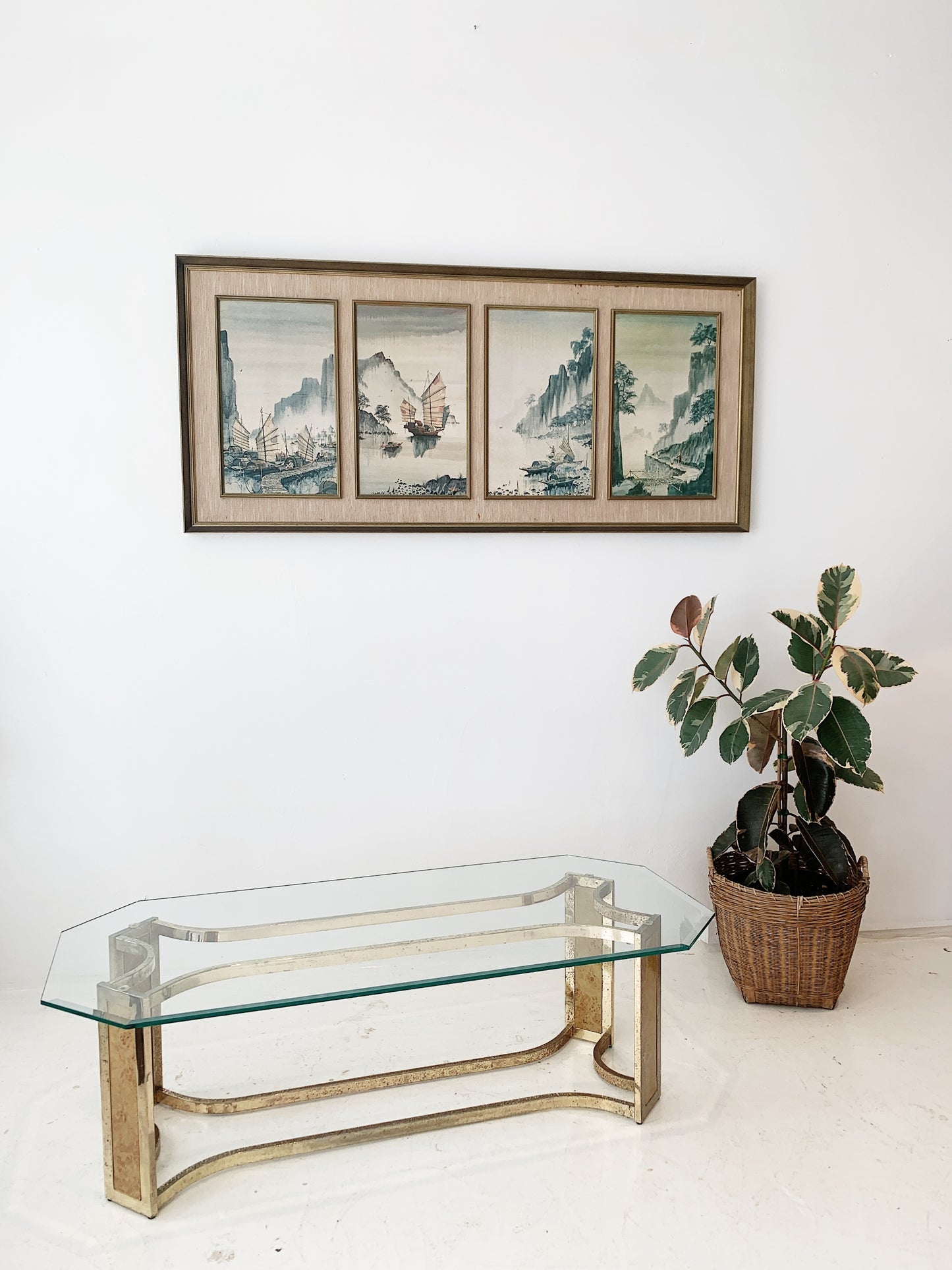 Vintage Hollywood Regency Gilt Emblem Coffee Table