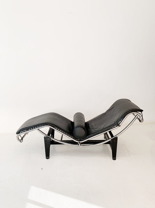 Vintage Italian Le Corbusier Style LC4 Chaise Longue