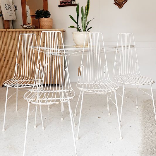 White Atomic Al Fresco Dining Set