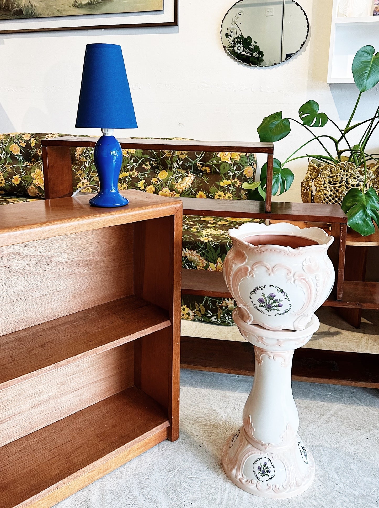 60s Vintage Floral Doilly Ceramic Jardinière Plant Stand