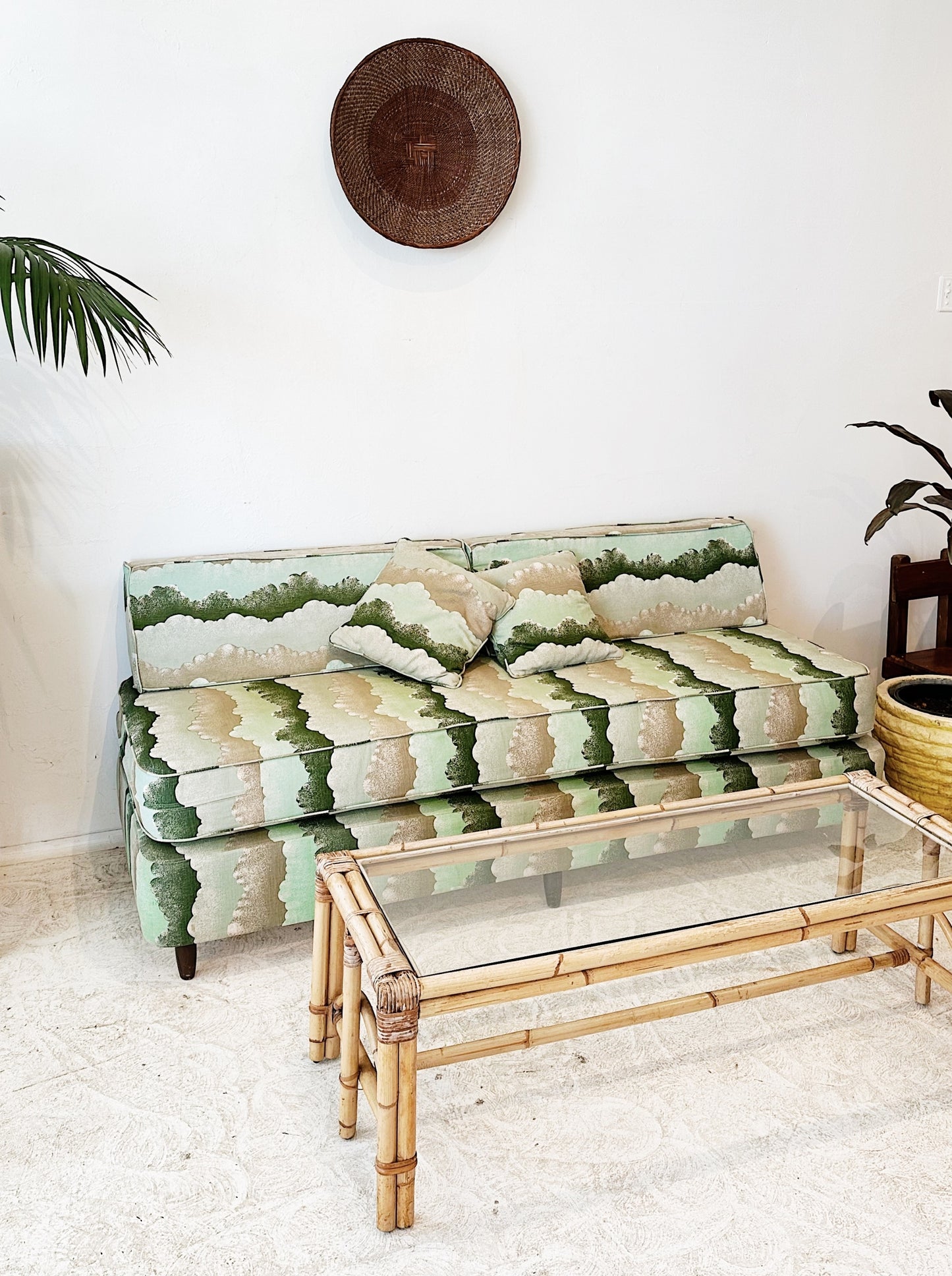 60s Vintage Abstract Cloud Seafoam Divan