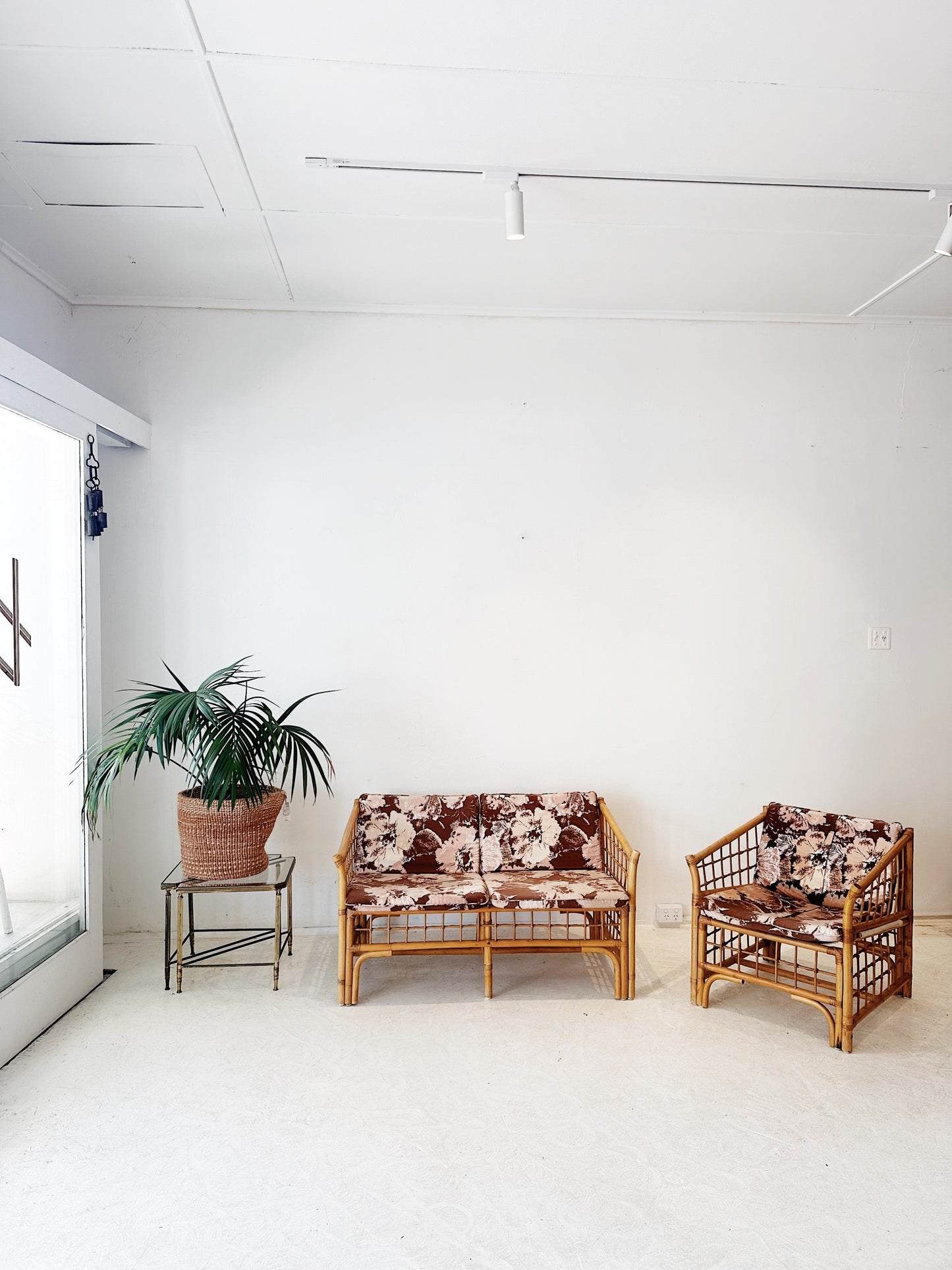 70s Vintage Floral Boxed Rattan Sofa & Armchair Set (1 x Two Seater + 1 x Armchair)