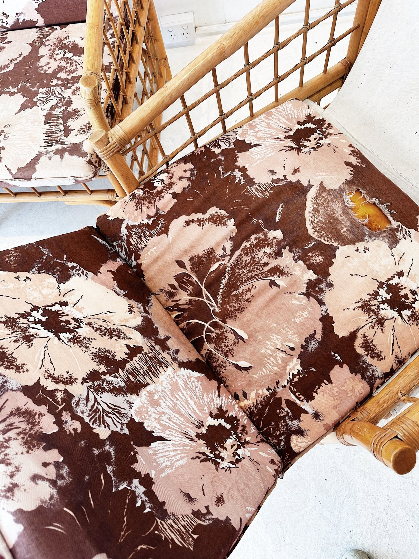 70s Vintage Floral Boxed Rattan Sofa & Armchair Set (1 x Two Seater + 1 x Armchair)