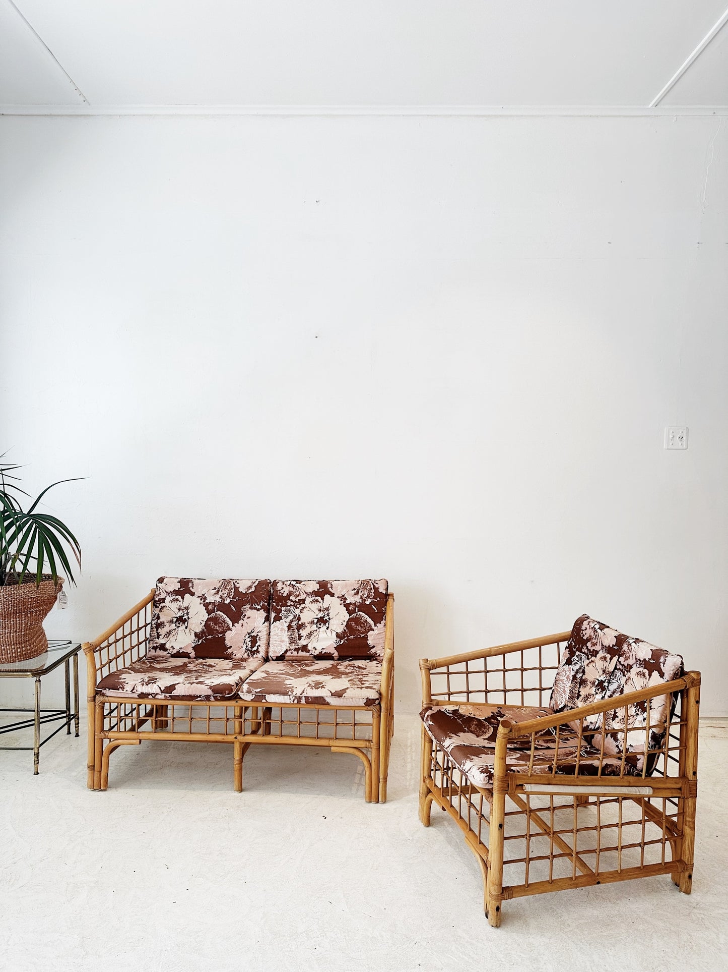 70s Vintage Floral Boxed Rattan Sofa & Armchair Set (1 x Two Seater + 1 x Armchair)