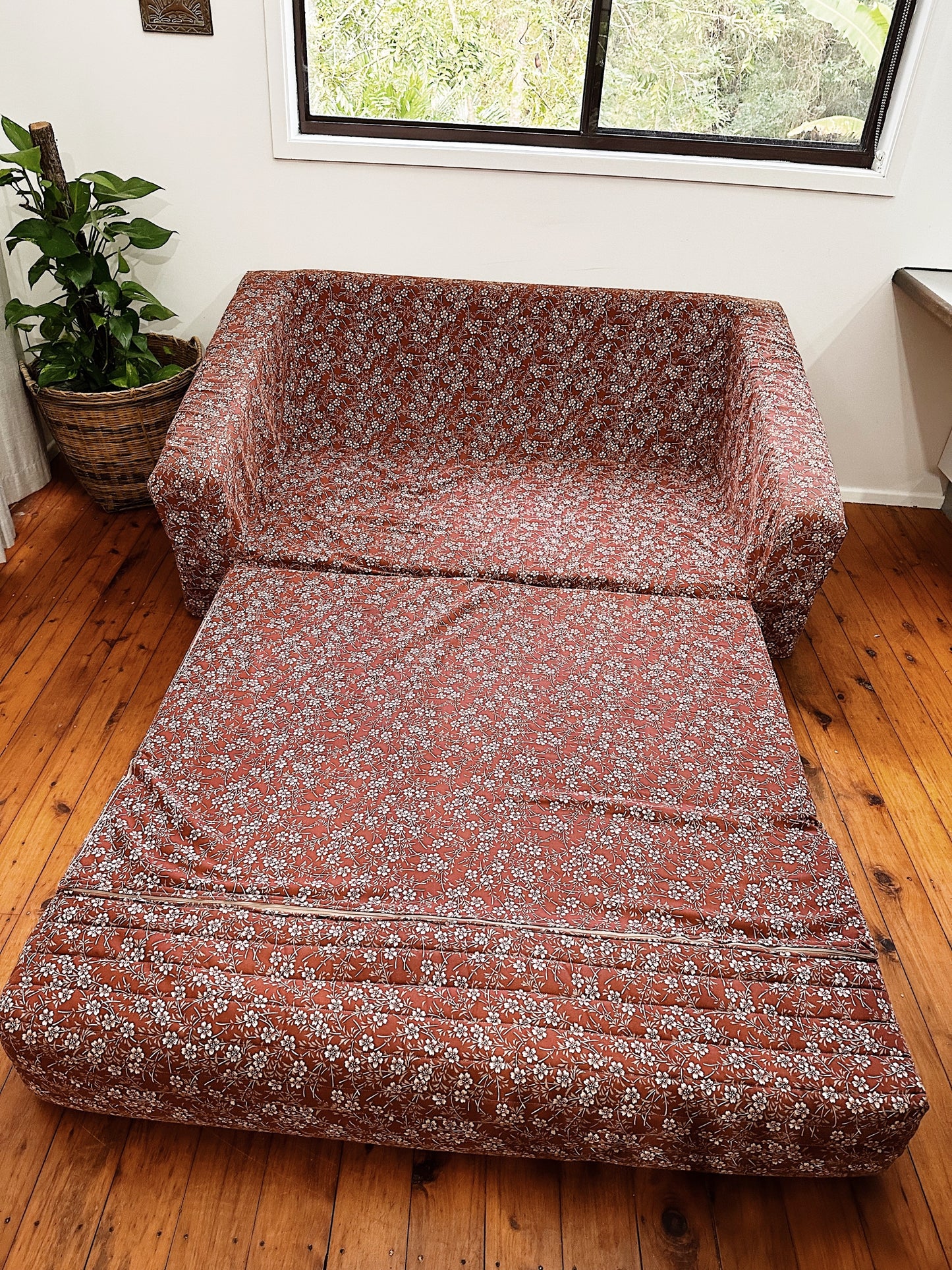 80s Vintage Quilted Floral Foam Foldout Sofa Bed