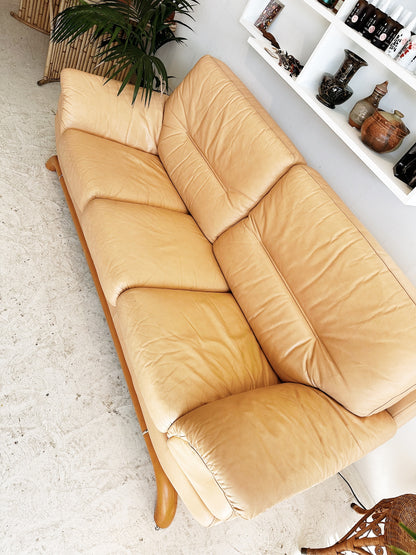 80s Vintage Postmodern Nicoletti Salotti Style Leather Sofa