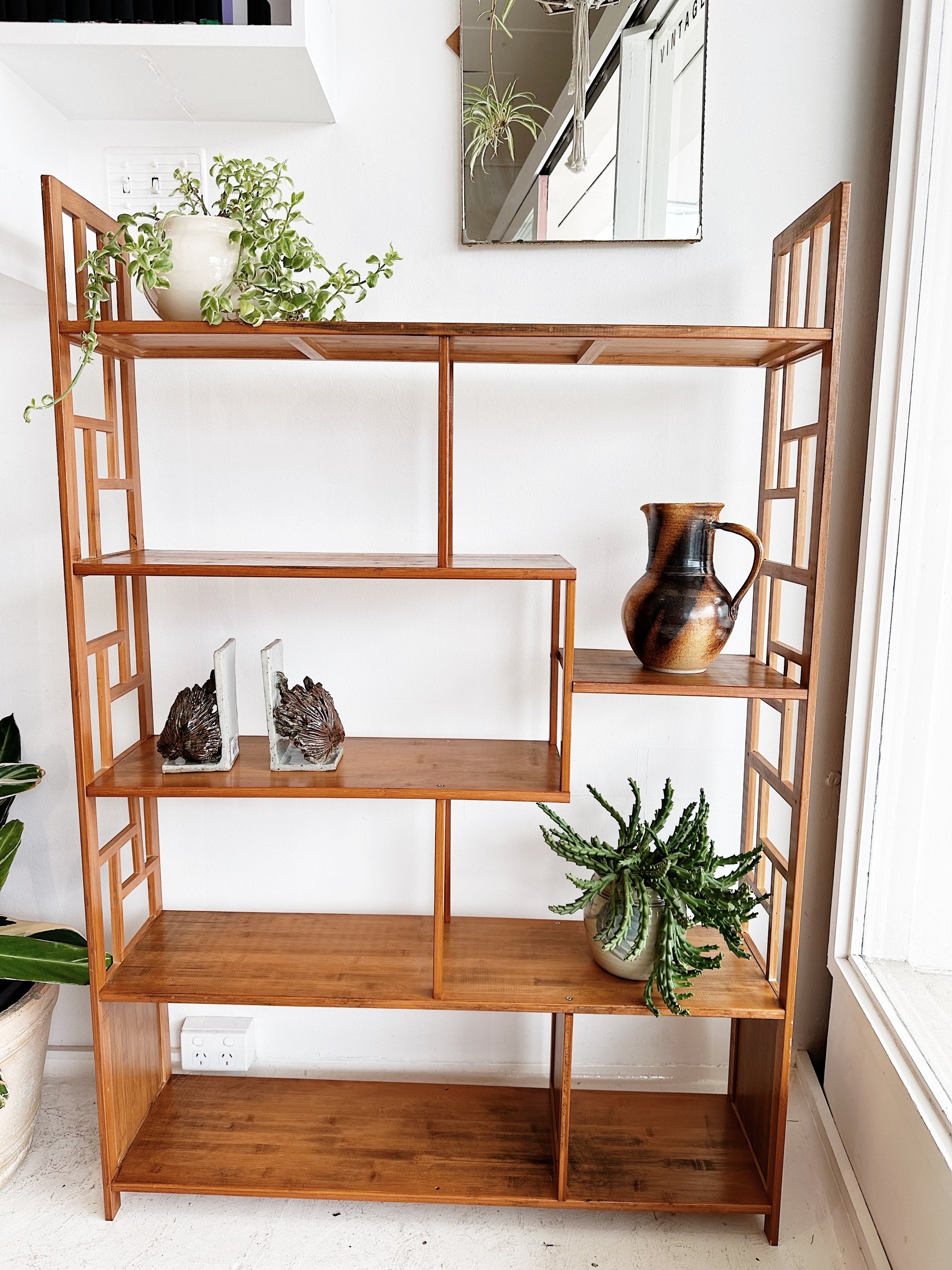 Outlets Vintage bamboo shelf