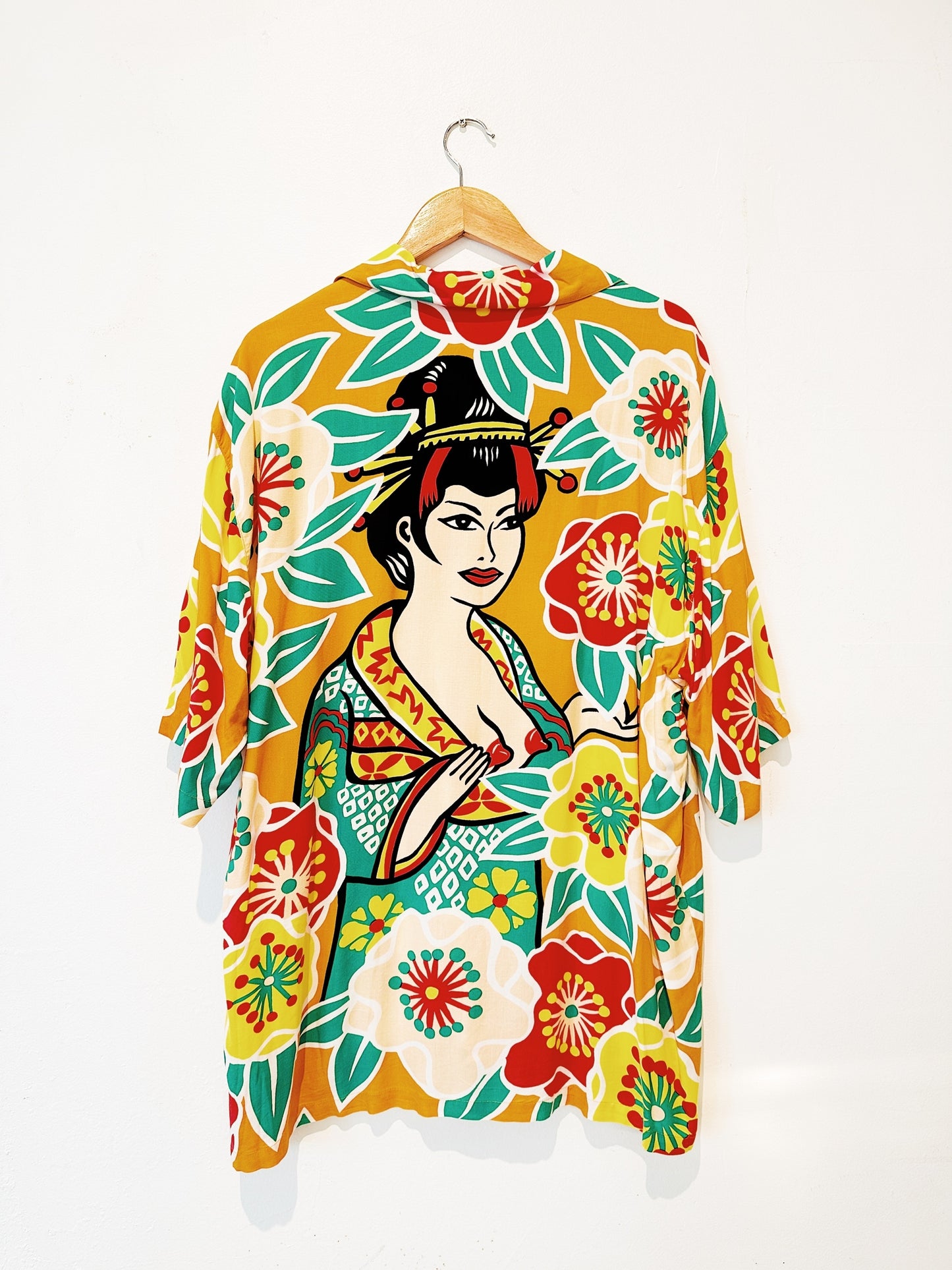 David McKay "Geisha" Vintage Mambo Loud Shirt 68