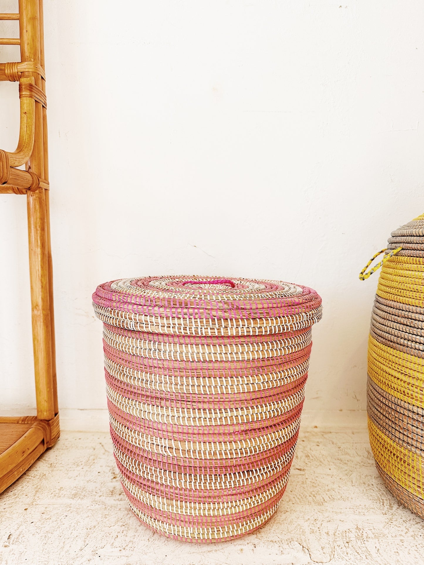 Senegal Woven Prayer Mat Basket / Lidded Variété