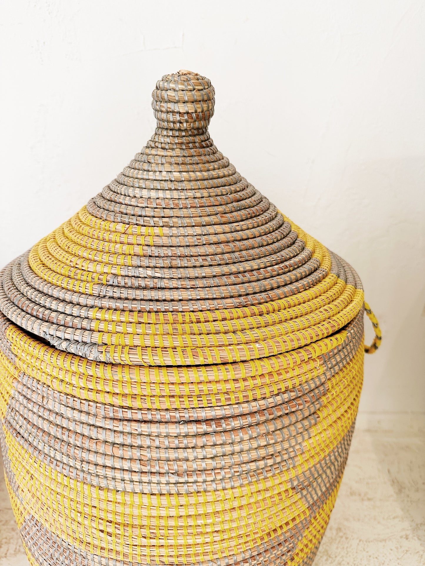 Senegal Woven Prayer Mat Basket / Lidded Variété