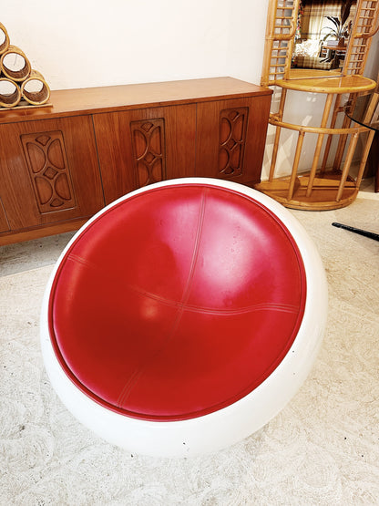 Vintage Eero Aarnio Egg Pod Ball Chair