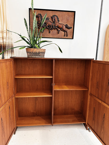 Vintage Parker Bookcase / Cabinet