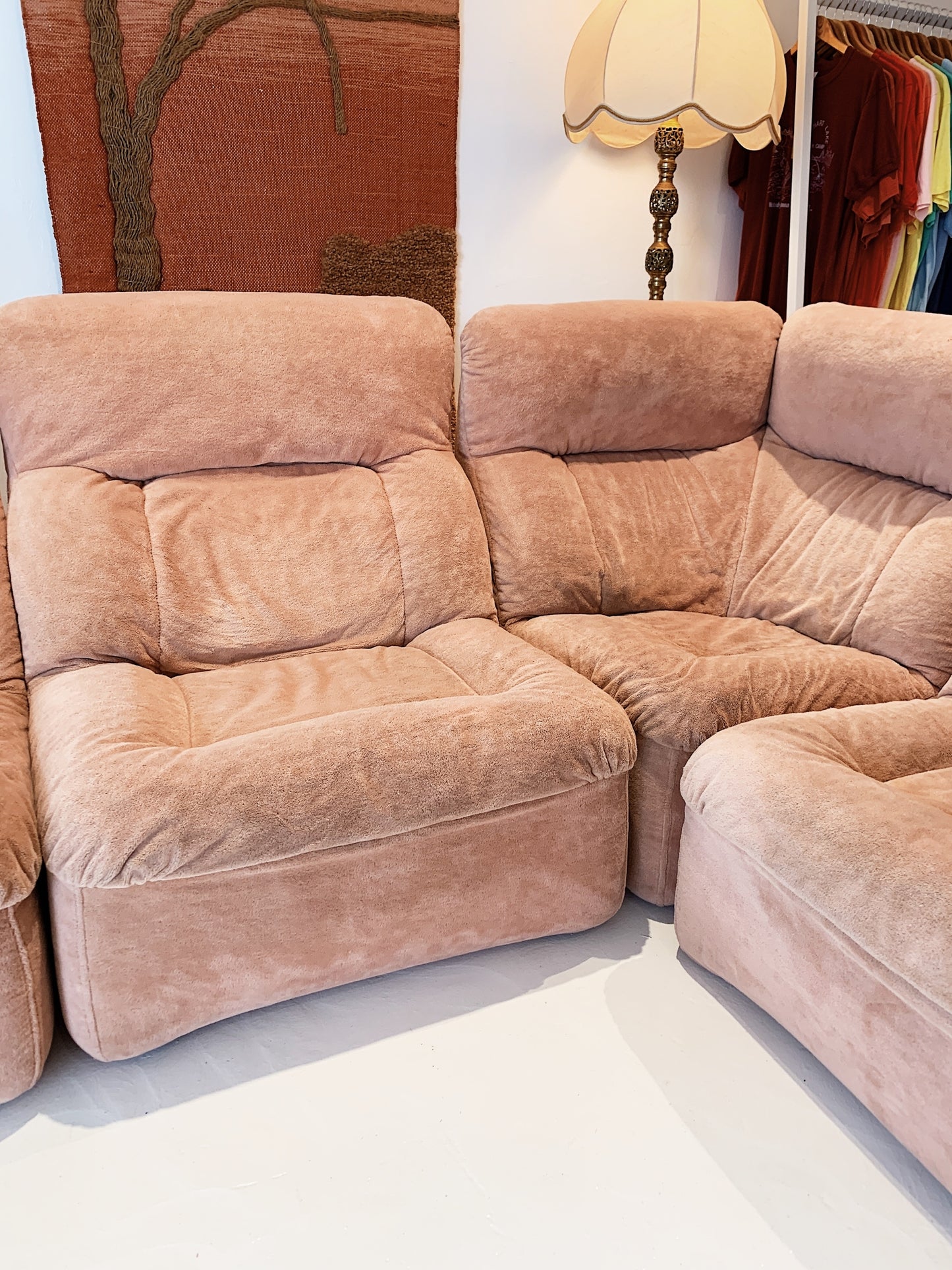 Uniroyal / Bridgestone Salmon Velour Modular Lounge