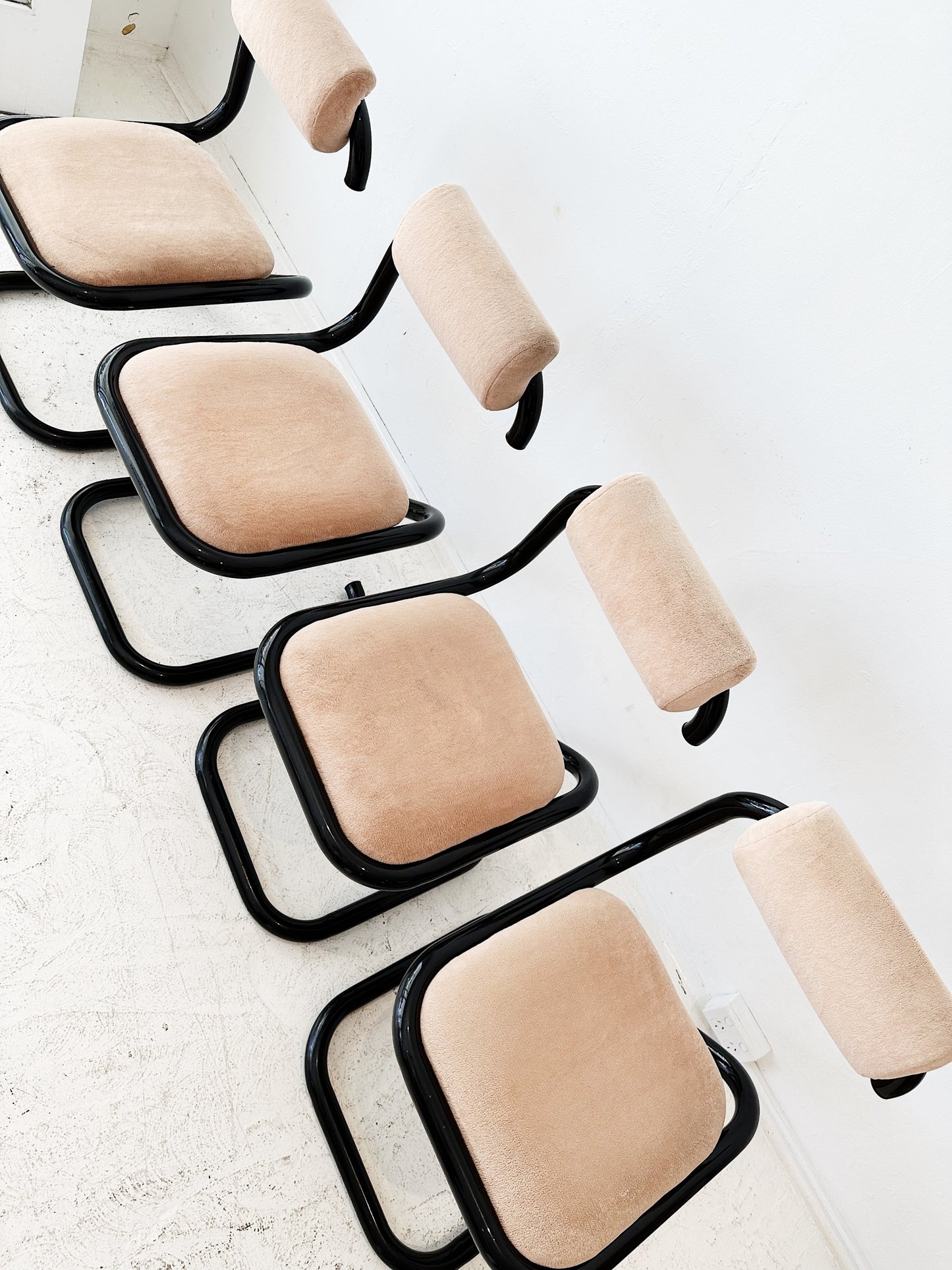 Giotto Stoppino Style Cobra Chairs