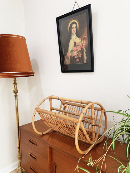 Rattan Pretzel Magazine / LP Rack