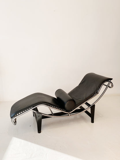 Vintage Italian Le Corbusier Style LC4 Chaise Longue