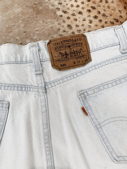 Vintage Levi's High W Re-cut Denim Shorts / Size 34
