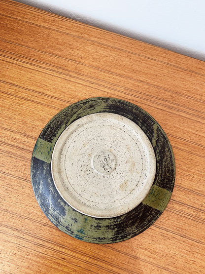 Vintage Stingray Pottery Plate